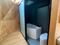 Maison dôme en verre de camping Plancher intérieur en bois luxueux avec baignoire Tentes Igloo Dome House Glamping Pod Maison en bois