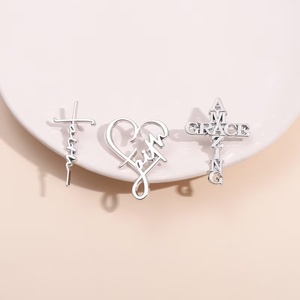 AMAZE <span class=keywords><strong>GRACE</strong></span> Gothique Vintage Punk Style Croix Médical Broche Métal Artisanat Lettre Pins pour Collier Bijoux - Product Image 2