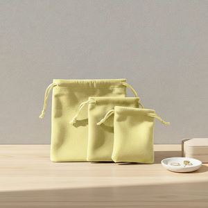 Pochette personnalisée en velours de haute qualité avec cordon de serrage, emballage cadeau anti-poussière en satin pour bijoux, pour sacs en soie ou en velours de toutes tailles - Product Image 2