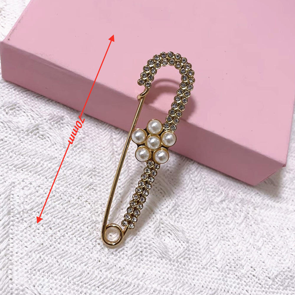 004 Fleur de perles incrustées de diamants dorés 7CM