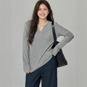 <span class=keywords><strong>T</strong></span>-<span class=keywords><strong>shirt</strong></span> côtelé à col en V et manches longues pour femme <span class=keywords><strong>grande</strong></span> <span class=keywords><strong>taille</strong></span>, en viscose, collection printemps, tailles <span class=keywords><strong>oversize</strong></span>, vente en gros - Product Image 2