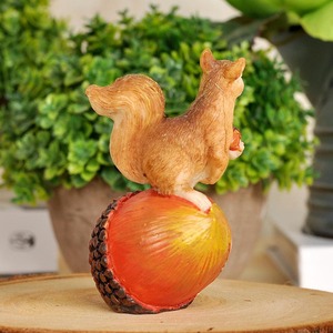 Ornements <span class=keywords><strong>de</strong></span> décoration d'<span class=keywords><strong>animaux</strong></span> <span class=keywords><strong>de</strong></span> jardin en résine 3D personnalisés modernes écureuil mignon scandinave - Product Image 5