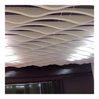 Panel de techo de aluminio ondulado 3D de Metal suspendido ignífugo a prueba de agua diseño falso Pop para aeropuerto tienda centro comercial salón apartamento Hotel