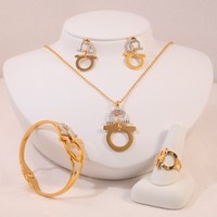 Parure de Bijoux Femme en Acier Inoxydable Or 18 Carats Perle Coquillage Zircon Trèfle Papillon Cœur Pendentif Collier Bagues Boucles d'Oreilles Bracelet