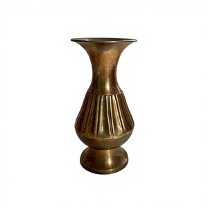 Vase à fleurs de style européen, décoration intérieure moderne pour salon et chambre, pot à fleurs en laiton pour plantes artificielles, base antidérapante - Product Image 1