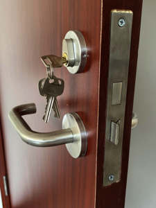 Característica de prevención de incendios compuesta de madera para puerta de madera clasificada contra incendios de 1 hora personalizada del fabricante de China pintada para uso doméstico - Product Image 6