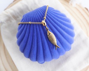 Collier de poisson sardine portugaise plaqué or 18 ct collier océan fait main en acier inoxydable de haute qualité inspiré des bijoux d'été - Product Image 5