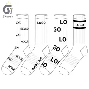 OEM Chaussettes de sport avec logo personnalisé Chaussettes unisexes de basket-ball d'élite en coton biologique rembourré pour hommes