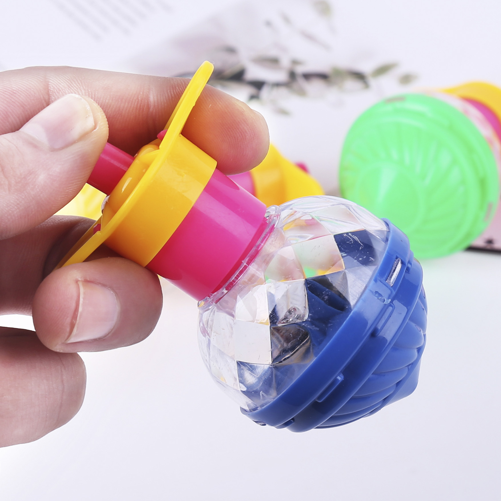 Оптовая продажа, детский светящийся гироскоп, светодиодная мигающая пластиковая игрушка