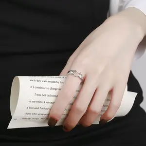 유럽과 미국 낭만적 인 손을 하트 링 기하학적 손바닥 사랑 제스처 커플 패션 반지 도매