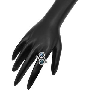 Anillo de compromiso floral Ornaatis de 1.00 quilates con diamantes azules y blancos de corte redondo en plata de ley, talla 7 - Product Image 6