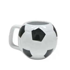 Caneca de café cerâmica criativa, caneca de cerâmica com design de bola de futebol