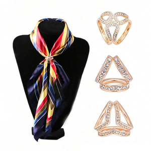Boucle de foulard personnalisée, élégante et brillante, accessoire de mode, porte-boucle, bijoux de mode, clip pour foulard pour mariage, femme - Product Image 1