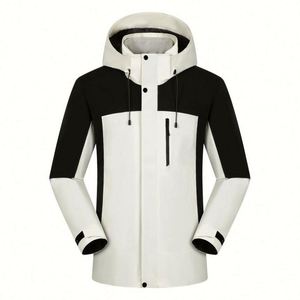 Chaqueta de Invierno de Diseño Ergonómico que se Adapta a las Curvas del Cuerpo, Versátil para Usar en Primavera con Lluvia o en Invierno con Nieve - Product Image 4