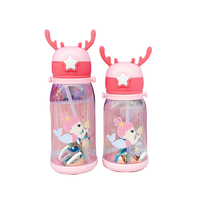 Bouteille d'eau pour enfants, mignonne, motif animal de dessin animé, écologique, compatible lave-vaisselle, avec paille et bandoulière, 600 ml, pour la gym, l'école et les voyages