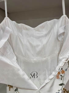 فستان زفاف Mily QD06270 فستان زفاف طويل أنيق من الساتان والحرير المطرز برقبة حبيبة - Product Image 6