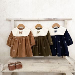 Ins phong cách Hàn Quốc cô gái phiên bản giản dị bé Dresses đa năng nhung ren Bow thêu cổ áo cô gái trẻ Ăn mặc - Product Image 4