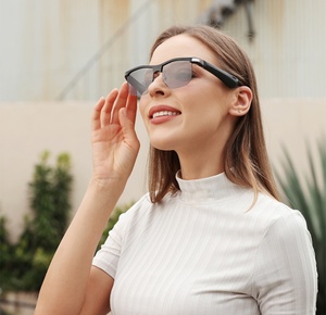 6u Rack Even Realities E10 Lunettes intelligentes largement utilisées dans la <span class=keywords><strong>vie</strong></span> quotidienne et le travail Verre Film intelligent Lunettes intelligentes sans cadre Femmes - Product Image 2
