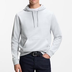 Sudadera con Capucha para Hombre de Estilo Informal, Diseñada para un Movimiento Suave con Forma Equilibrada y Apariencia Moderna y Casual - Product Image 1