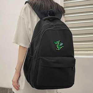 Parche Bordado DigitEMB Dragón Verde 3x3 Termoadhesivo y Cosido, Bolsillo con Cremallera de 11 Piezas para Mochilas, Chaquetas y Gorras - Product Image 1