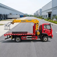 Camion-grue pour équipements aéroportuaires, installation de installations aéroportuaires, maintenance aéroportuaire et travaux de levage de marchandises
