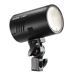 <span class=keywords><strong>Godox</strong></span> <span class=keywords><strong>AD100pro</strong></span> 100Ws 2.4G TTL photographie Flash stroboscopique 1/8000 HSS poche Flash lumière avec batterie au Lithium 2600mAh - Product Image 1