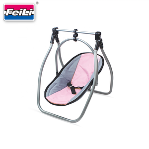 Dollri Starri-<span class=keywords><strong>Chaise</strong></span> <span class=keywords><strong>haute</strong></span> et balançoire personnalisées 2 en 1 avec porte-poupée pour poupées de 18 pouces - Product Image 3