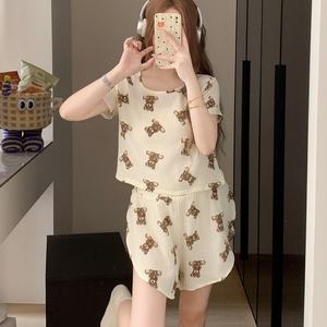 Set Pigiama Personalizzato in Raso Ricamato <span class=keywords><strong>da</strong></span> Donna 3 Pezzi, Pigiama di Lusso in <span class=keywords><strong>Seta</strong></span> Tinta Unita, Completo <span class=keywords><strong>da</strong></span> <span class=keywords><strong>Notte</strong></span> per Donna - Product Image 4