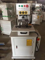 Station de travail manuelle pour estampage de fenêtres et portes en aluminium, machine de poinçonnage à changement rapide de matrice et fonctionnement simple