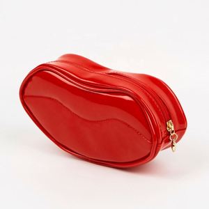 Sac de maquillage cosmétique grande capacité en PU, forme lèvres, étanche, portable, pour voyage, rangement de produits de soin de la peau, fabriqué en usine BSCI - Product Image 2