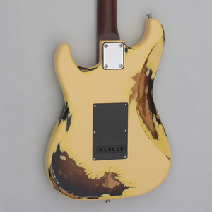 Guitarra eléctrica OEM ST de alta calidad Paulownia Cuerpo de madera SSH Pastillas <span class=keywords><strong>Guitarras</strong></span> baratas al por mayor para adultos - Product Image 4