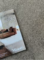 Tapis moderne en polyester fait à la machine de 11 mm |   Tapis lavable antidérapant à poils longs, design personnalisable pour les espaces résidentiels et commerciaux