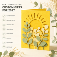 Carte de vœux personnalisée 2027 en carton jaune soleil, avec motif feuille de soleil en fibre végétale superposé, gaufrée, impression de logo OEM