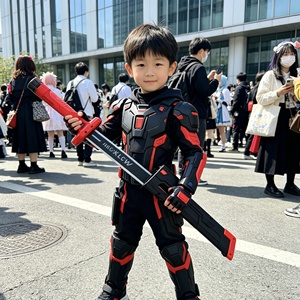 <span class=keywords><strong>Espada</strong></span> de Juguete Luminosa Roja para Niños con LED de 7 Colores, Juguete de Disfraces 2 en 1 para Niños - Product Image 4