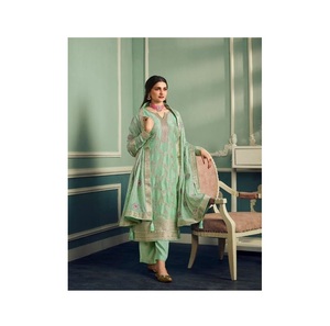 Soie lourde Rangoli avec broderie et 4 côtés Jacquard Lecce Salwar Kameez costume pour femmes porter au prix d'exportation - Product Image 1