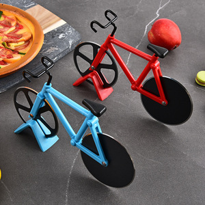 Cortador <span class=keywords><strong>de</strong></span> Pizza Ecológico y Duradero <span class=keywords><strong>de</strong></span> Acero Inoxidable con Mango <span class=keywords><strong>de</strong></span> Plástico y Embalaje Personalizado - <span class=keywords><strong>Rueda</strong></span> Cortadora <span class=keywords><strong>de</strong></span> Pizza Promocional - Product Image 1