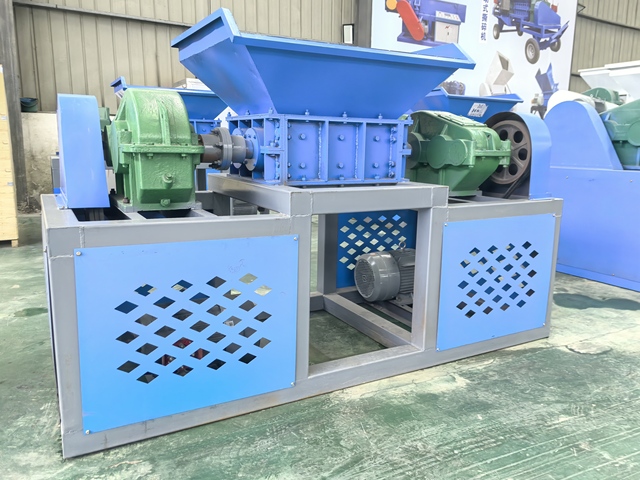 High Efficiency Double Shaft Shredder Machine E Waste PCB Electronic Scrap Shredder