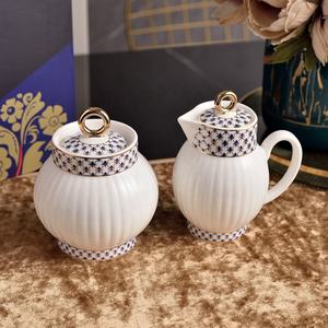 Service à thé en porcelaine fine de style russe, motif abeille, simple, écologique, à pied haut - Product Image 6