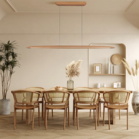 Lámpara Colgante Lineal Moderna de Madera de Nogal, Diseño Curvo Plano de 150 cm, LED Regulable, para Sala de Estar