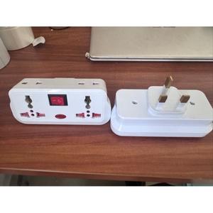 Cargador de Pared USB Multifunción con Enchufe Británico de 4 Pines y 5 Orificios, con Interruptor, Carga Rápida para Tablet, Material Plástico - Product Image 5