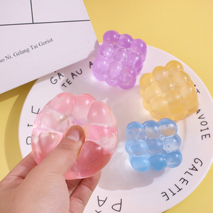 Jouets sensoriels anti-stress tendance 2025 pour l'autisme, balles anti-stress à remontée lente, cubes de maltose carrés, jouets moelleux pour garçons de tous âges - Product Image 5