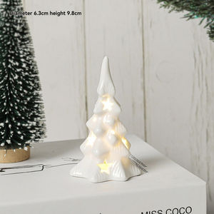 Artículos Decorativos de Porcelana Blanca con Luces LED, Adornos Navideños Creativos de Cerámica en Forma de Árbol - Product Image 5