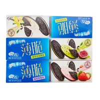 Vente en gros de délicieux biscuits sandwich croustillants minces saveur fraise/matcha et figue, 95g