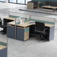 Ensemble de mobilier de bureau moderne, ergonomique, durable et convertible, avec cloison modulaire et poste de travail pour villa