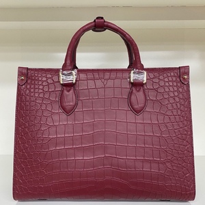 Bolso Tote de Piel de Cocodrilo Genuina – Bolso de Diseño de Lujo con Versatilidad para Llevar al Hombro - Product Image 2