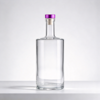 Bouteilles en verre transparent avec bouchon violet, col long, bouteille droite transparente pour l'emballage du whisky, de la vodka, du gin, des spiritueux et des liqueurs