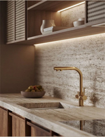 Meuble de cuisine professionnel tout-en-un, finition bois couleur noyer, style Shaker, avec placage en bois rainuré et accessoires
