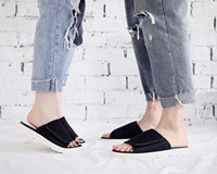 Tongs d'été Pantoufles Hommes Sandales Plage Chaussures Couple Fabricants Vente en Gros Chaussures Causal Chaussure Vietnam PVC Unisexe Noir