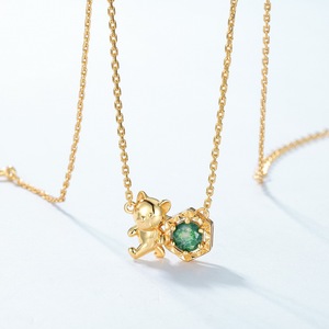 Collar de Plata de Ley S925 con Colgante de Musgo Verde, Diseño Original del Fabricante, Cadena para Clavícula con Osito Adorable - Product Image 4