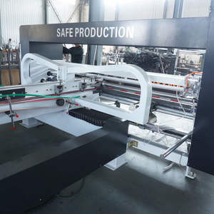 Qzd Milieuvriendelijke Hogesnelheidsmachine Voor Het Maken Van Golfkartonnen Karton Automatische Map Gluer-Machine - Product Image 5